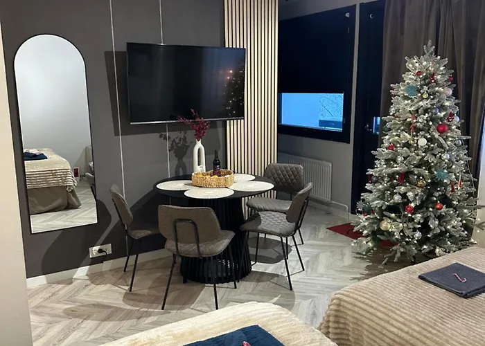Modern Studio @ City Center